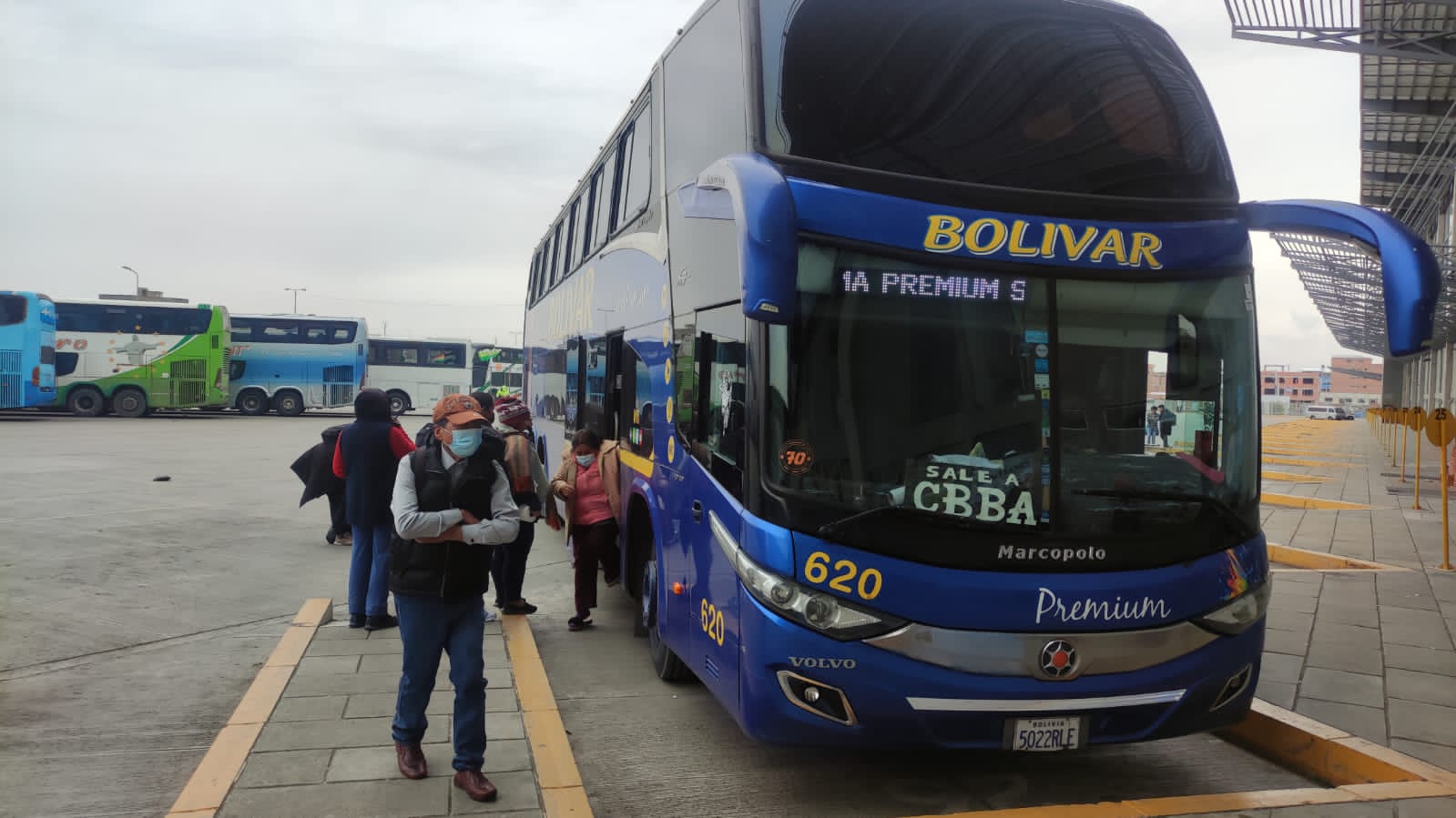 Operadoras de la Terminal Metropolitana retoman viajes a Santa Cruz