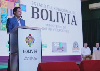 El ministro de Salud, Jeyson Auza, informa sobre la situación del dengue en el país. Foto: Ministerio de Salud