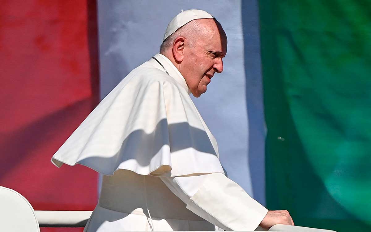 el_papa_en_el_vaticano.jpg