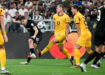 Juventus y Borussia Dortmund se neutralizan en un partido loco (4-4)