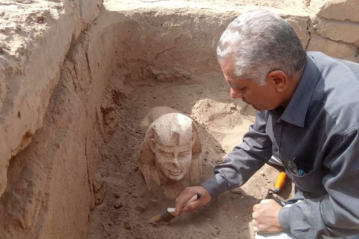 la estela que será descifrada para conocer la identidad exacta del emperador romano. Foto: AFP