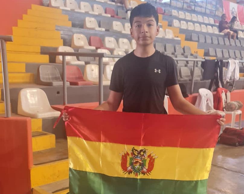 esgrimistas_bolivianos_preparan_compiten