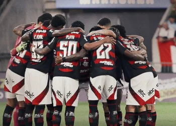Flamengo no puede con el Vasco y la diferencia se estrecha