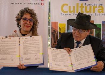 La directora de la Coordinadora de la Mujer y el presidente de la Fundación Cultural. Foto: FCBCB.