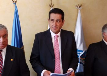 gutierrez_posesionado_presidente_febad