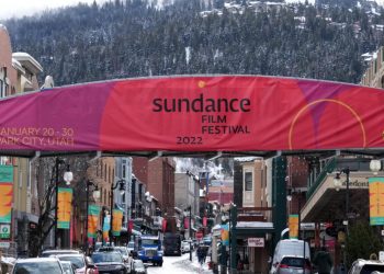 El Festival de Cine de Sundance se lleva a cabo en Park City, en las montañas de Utah, en medio de temperaturas invernales bajo cero y a una altitud de 2.150 metros. Foto: AFP.