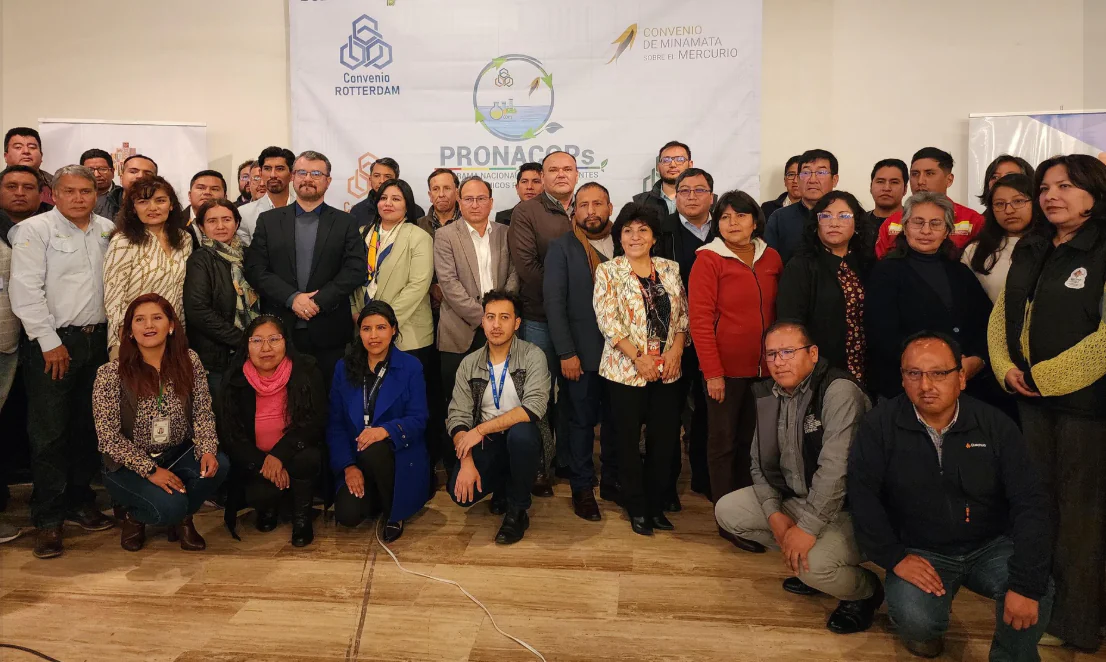 Senasag plantea fortalecer control de agroquímicos en foro ambiental