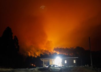 Vista de un incendio en Santa Juana, provincia de Concepción, Chile, el 3 de febrero de 2023. Foto: AFP.