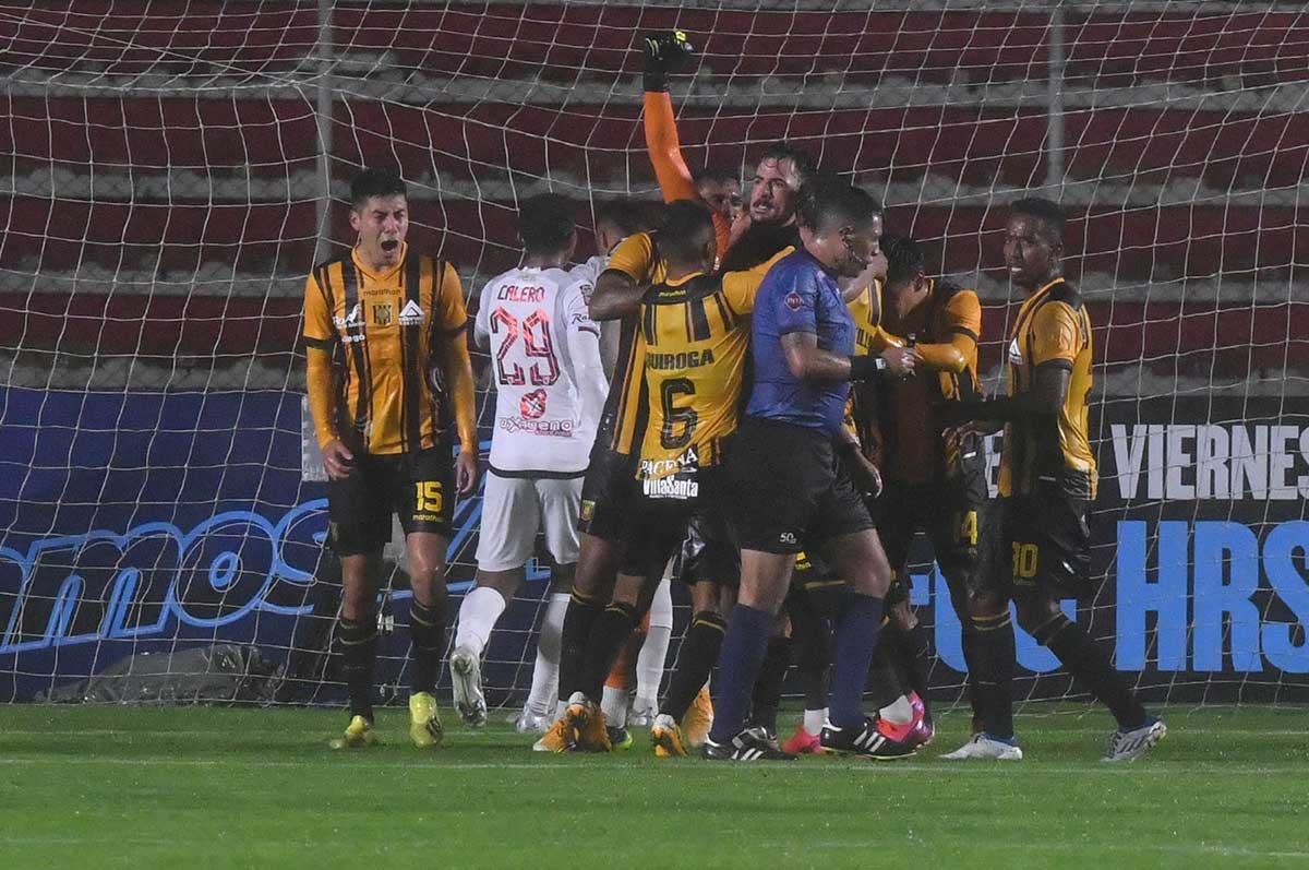 incidencia_the_strongest_universitario.jpg