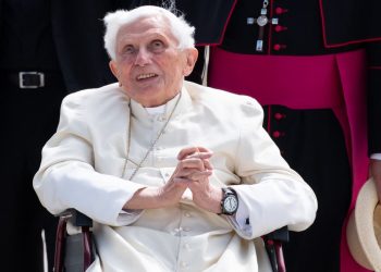 En una carta dirigida a su biógrafo, Benedicto contó que padecía de insomnio. Foto: AFP