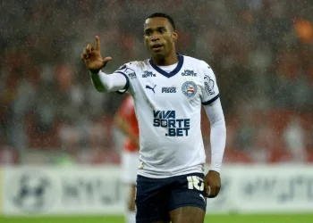 Brasil pierde a Alex Sandro y Joelinton y cita a Jean Lucas