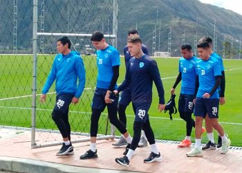 jugadores_bolivar_en_ananta.jpg