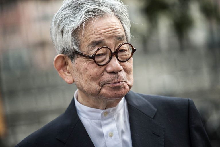 Kenzaburo Oe ganó el Premio Nobel de Literatura en 1994. Foto: AFP