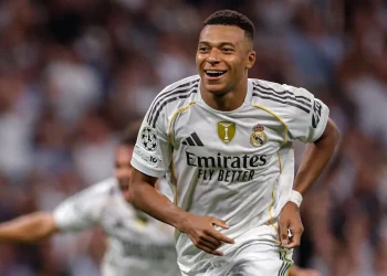 Mbappé resucita al Real Madrid de penal ante el Marsella