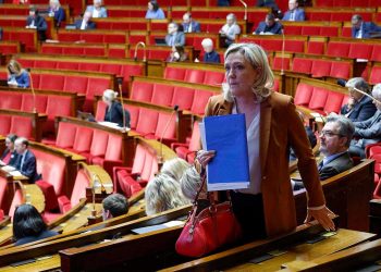 le_pen_oposicion_francia.jpg