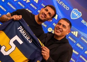 Leandro Paredes ‘volvió a su casa’ en Boca y lo recibe una multitud