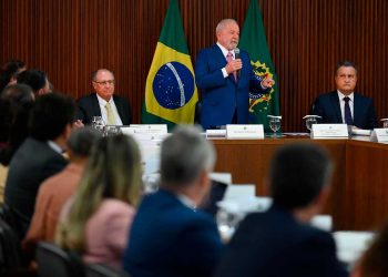 lula_reunion_con_ministros.jpg