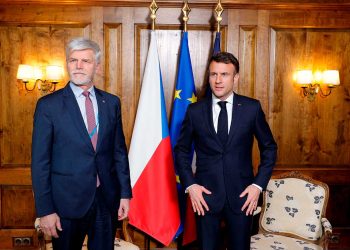 macron_pavel.jpg