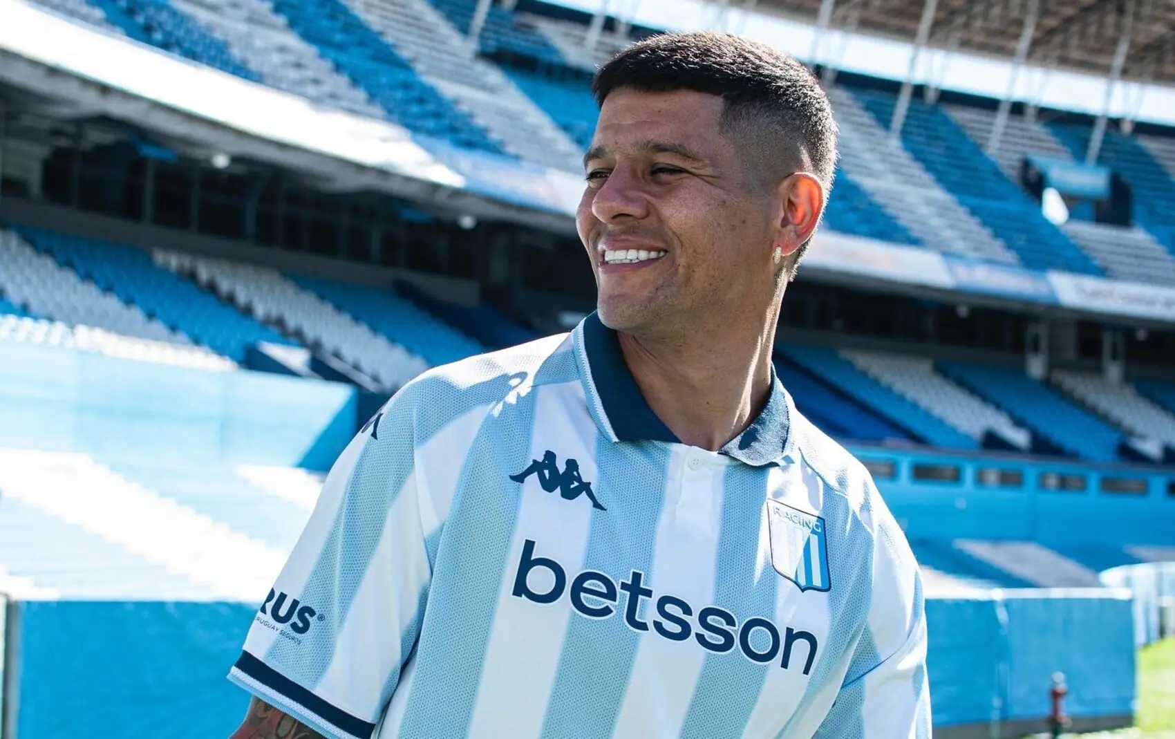 Racing presentó a Marcos Rojo como refuerzo tras su salida de Boca