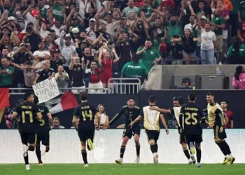 Jiménez, Álvarez y Mora, los faros que alumbran a México al Mundial