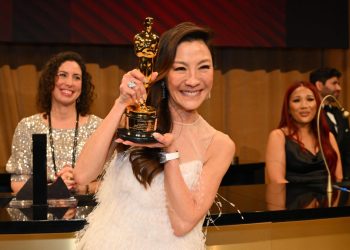 Michelle Yeoh se convierte en la primera asiática en ganar el Óscar a la mejor actriz