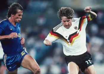 Fallece el futbolista alemán Frank Mill, campeón del mundo en 1990