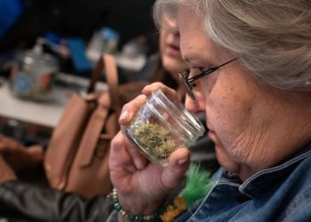 El cannabis recerativo es legal en la frontera entre Kansas y Misuri. Foto: AFP