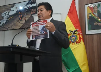 Montaño: ‘Si privatizan BoA, se perderá el bono Juancito Pinto’
