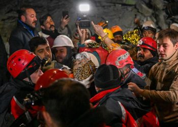Más de 374.000 personas han sido evacuadas ya de las regiones afectadas, entre ellas cerca de 1.600 niños no acompañados. Foto: AFP
