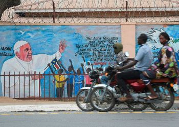 mural-del_papa_en_sudan.jpg