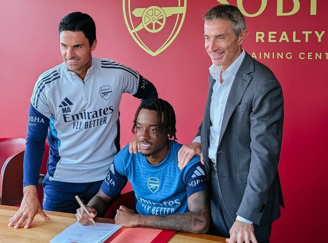 Madueke deja el Chelsea y ficha por el Arsenal