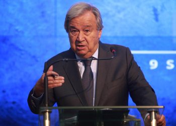 Jefe de la ONU pide entorno digital seguro para las mujeres.