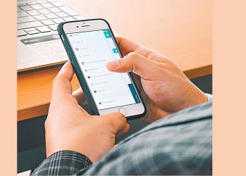 La población tiende a usar menos efectivo y el pago digital crece