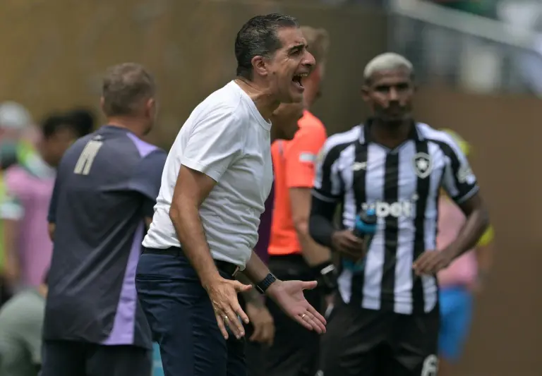 El portugués Paiva se reencuentra con el Botafogo en el Brasileirão