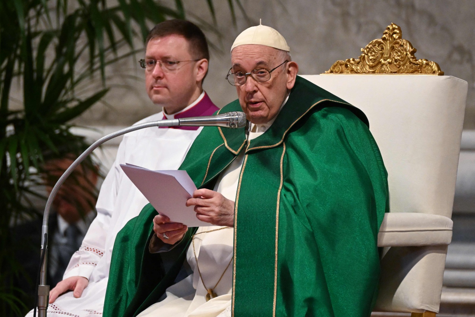 A través de una carta, el Papa quiso aclarar que la homosexualidad no es un delito. Foto: AFP