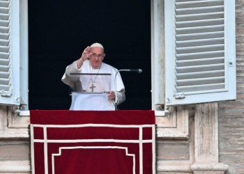 papa_francisco_en_el_vaticano.jpg