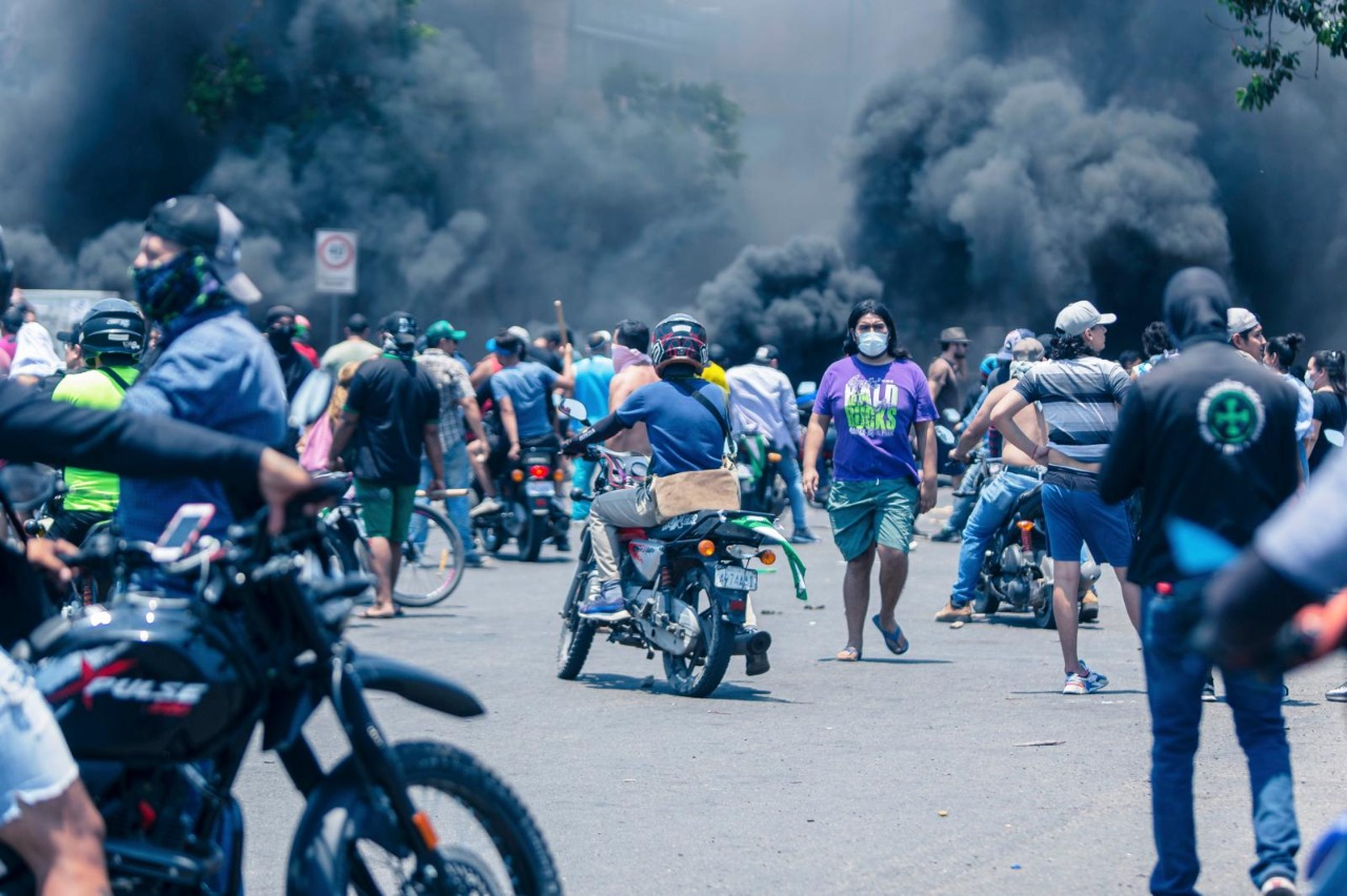 Las protestas en Santa Cruz se masifican, piden la liberación de Camacho. Foto: Archivo LR
