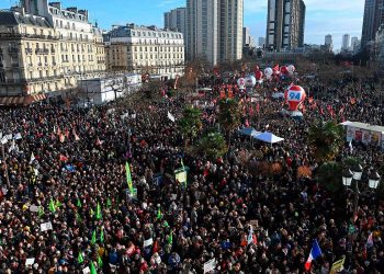 protestas_en_francia_por_reforma_de_pensiones