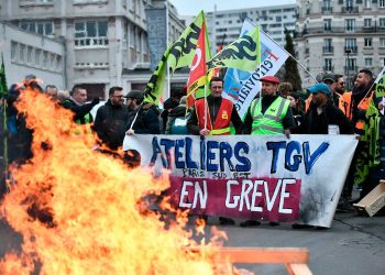 protestas_en_francia_reforma_de_pensiones.jpg