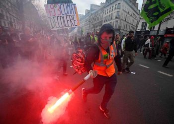 protestas_en_paris.jpg