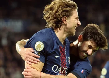 El PSG cura sus heridas ante el Auxerre y recupera el liderato