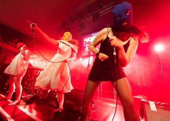 La banda de punk rock rusa Pussy Riot, en vivo. Foto: AFP