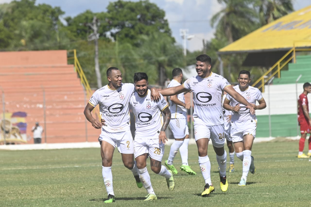 Real Santa Cruz sorprende y vence a Guabirá en Montero