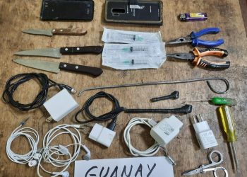 Hallan celulares, armas blancas y bebidas alcohólicas en San Pedro y Palmasola