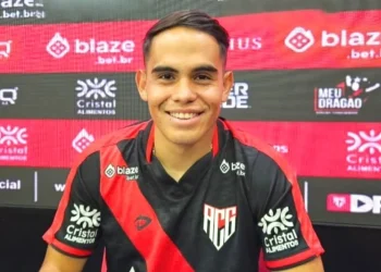Adrián Pacheco se suma al Atlético Goianiense de Brasil