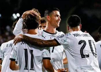 Portugal golea 5-0 en Armenia con doblete de Cristiano Ronaldo