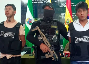 La policía busca a cuarto miembro de una banda de atracadores en buses