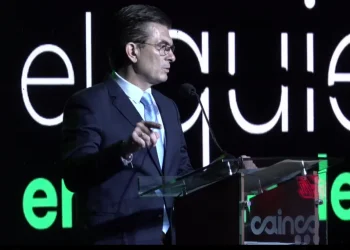 Paz Pereira le pide a Quiroga bajarse de la carrera electoral