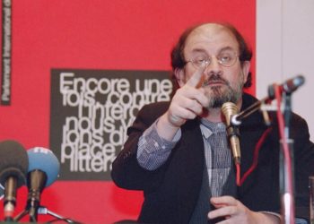 La nueva novela de Salman Rushdie, Victory City, sale a la venta esta semana en EEUU y Reino Unido. Foto: AFP