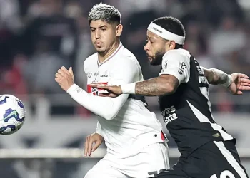 Sao Paulo se impone 2-0 y se aleja del descenso